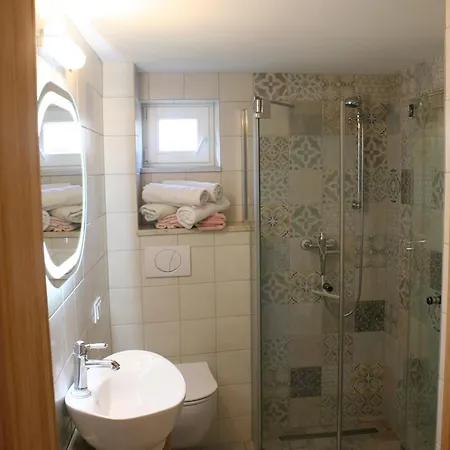 Moenkes Kate Und Tatil Evi